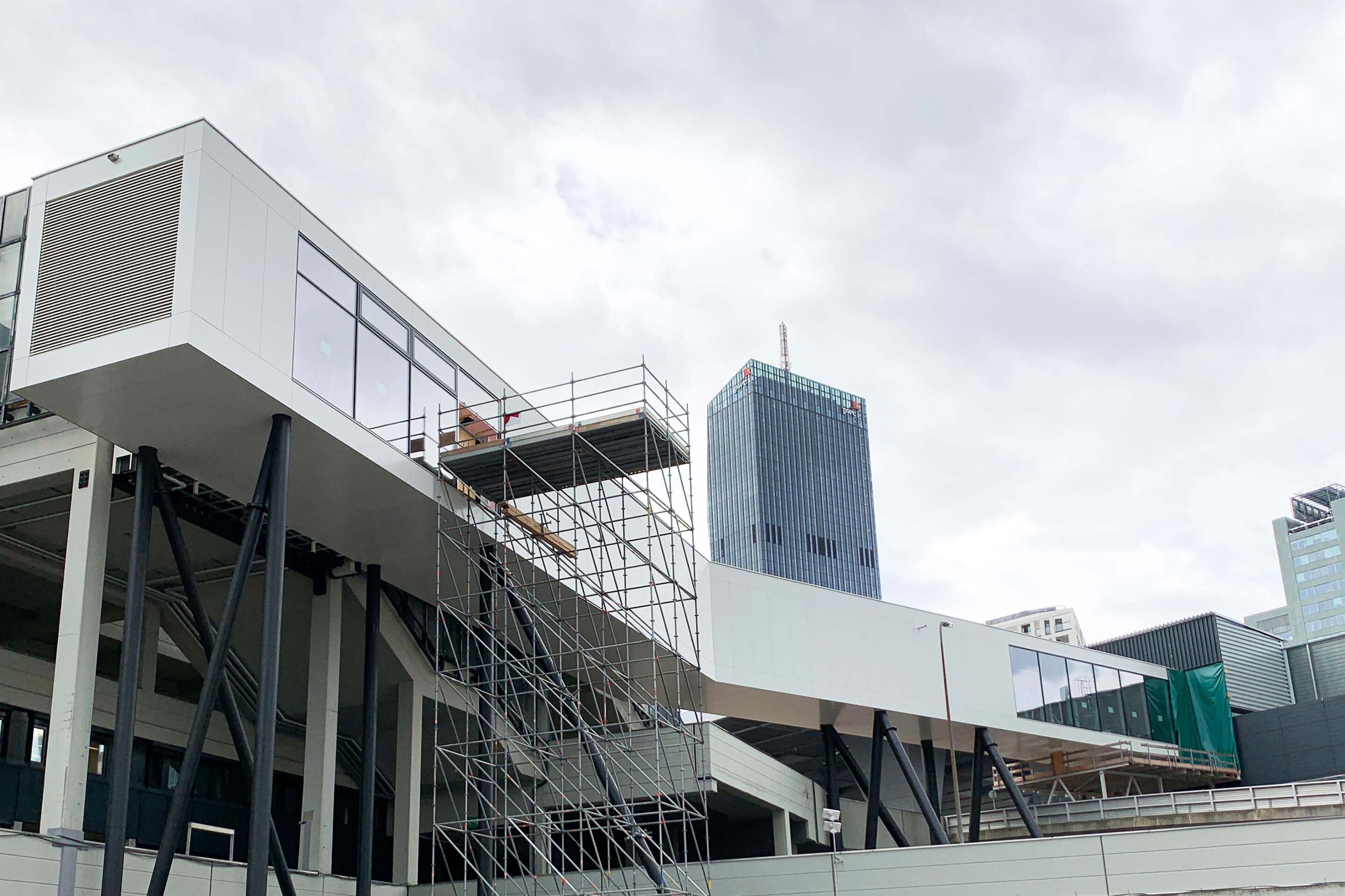 Foto: Bau des Panoramawalks des Austria Center Vienna